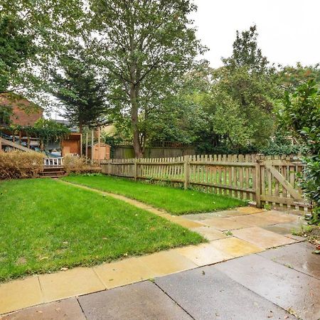 Airy Spacious 1 Bedroom Aprtment With Garden In Brixton Londra Exterior foto