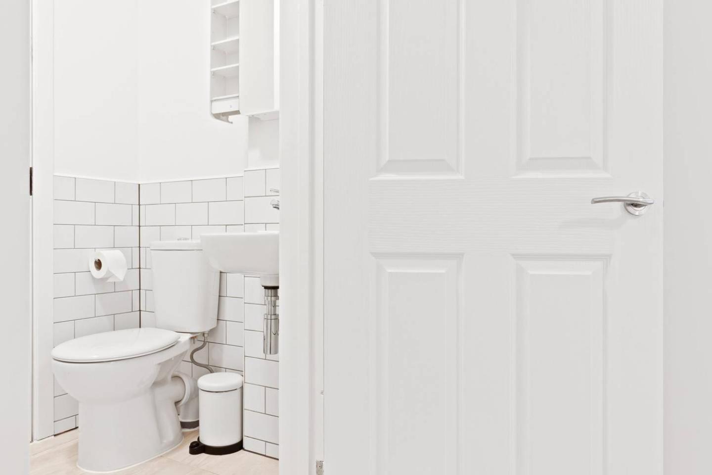 Airy Spacious 1 Bedroom Aprtment With Garden In Brixton Londra Exterior foto