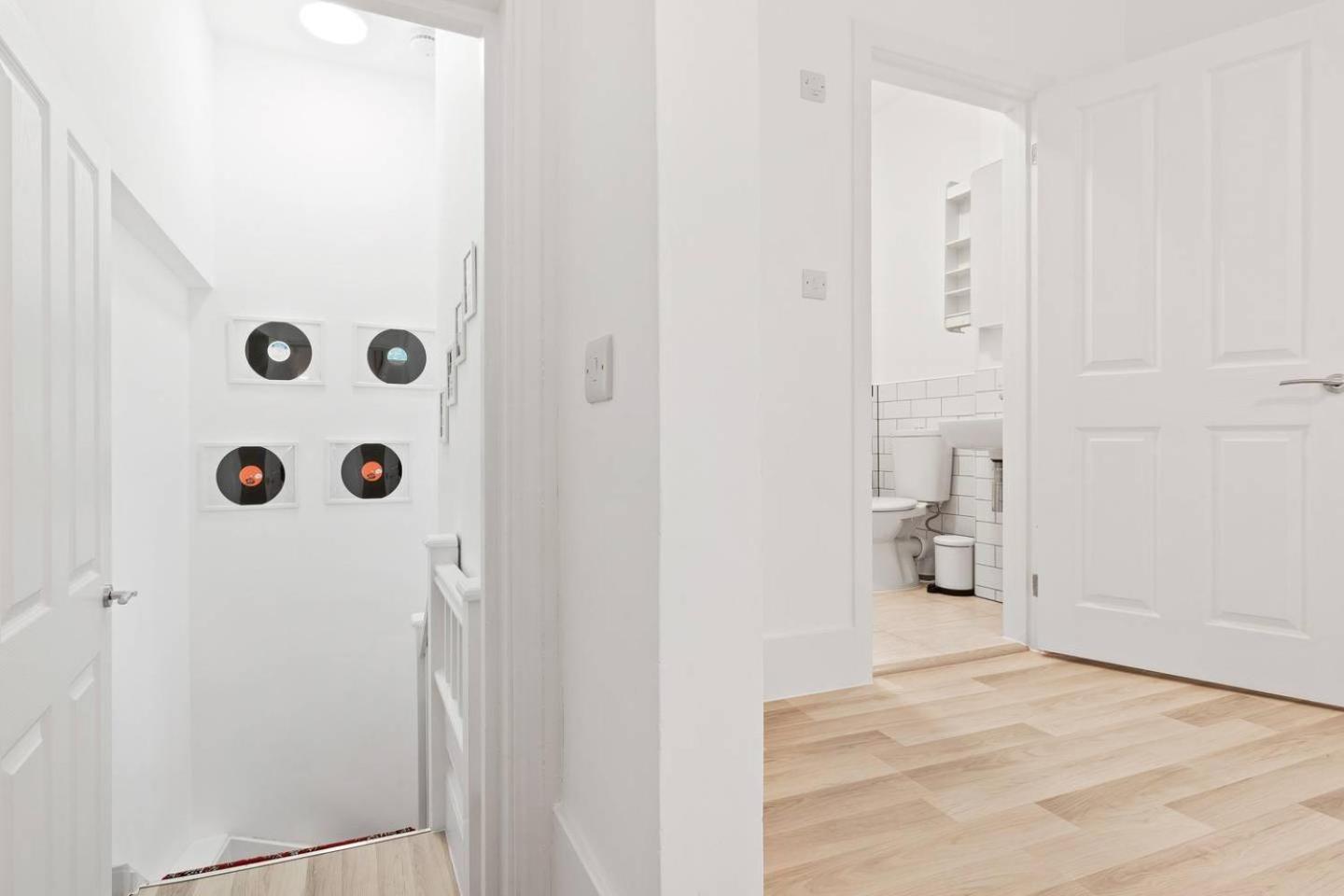 Airy Spacious 1 Bedroom Aprtment With Garden In Brixton Londra Exterior foto